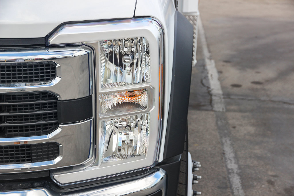New 2025 Ford F550 2WD Regular Cab Super Duty image 11