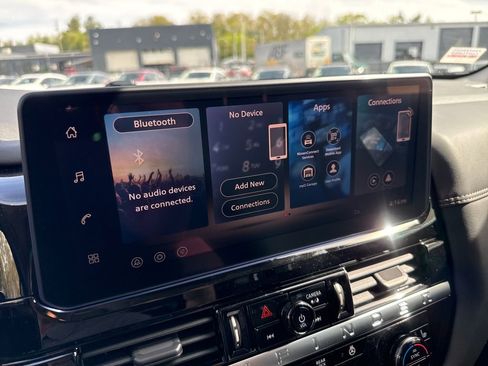 New 2026 Nissan Pathfinder Platinum FWD image 19
