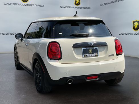 Used 2019 MINI Cooper 2-Door Hardtop image 7