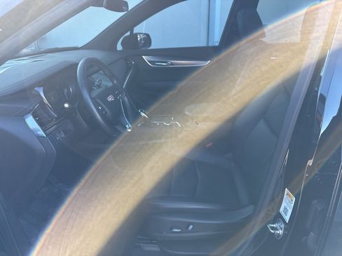 Used 2024 Cadillac XT6 Luxury image 17