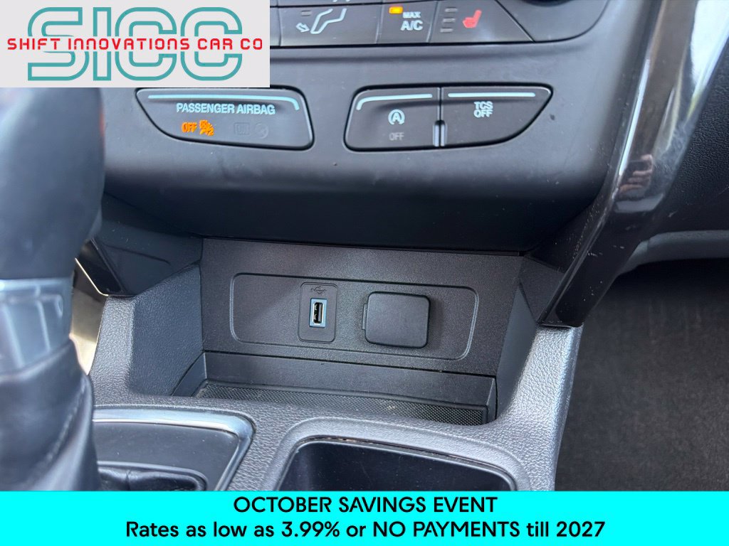 Used 2018 Ford Escape SE w/ SE Sport Appearance Package FWD image 19