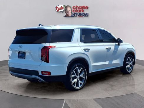Used 2022 Hyundai Palisade SEL w/ Premium Package FWD image 5
