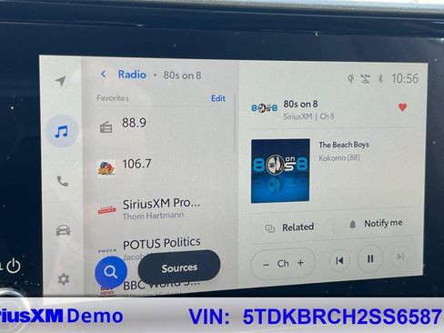Certified 2025 Toyota Highlander XLE image 30