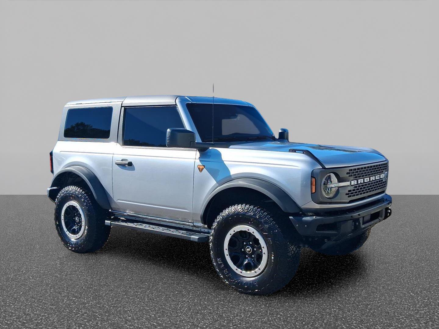 Certified 2024 Ford Bronco Badlands w/ Sasquatch Package AWD/4WD image 2