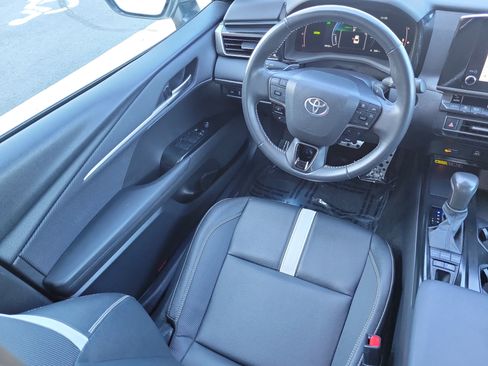 Certified 2025 Toyota Camry SE FWD image 16