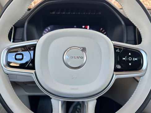 New 2026 Volvo XC90 B6 Ultra image 22