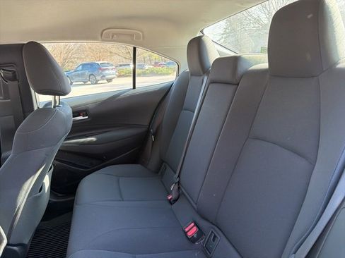 Used 2021 Toyota Corolla LE image 22