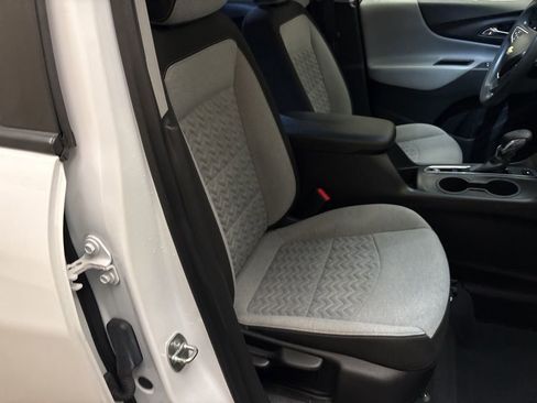 Used 2023 Chevrolet Equinox LS image 22