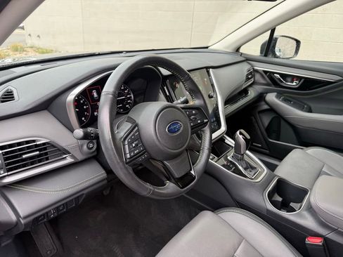 Certified 2025 Subaru Outback Onyx Edition AWD/4WD image 21