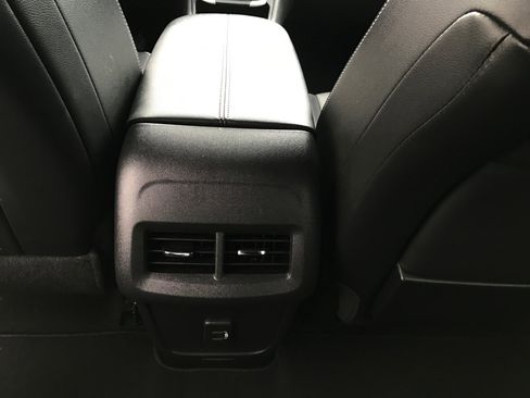 Certified 2023 GMC Terrain SLT w/ Infotainment Package II AWD/4WD image 37
