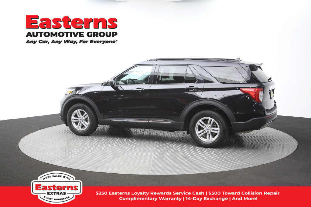 Used 2023 Ford Explorer XLT w/ Equipment Group 202A AWD/4WD image 64