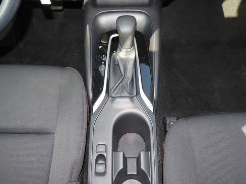 Used 2025 Toyota Corolla LE FWD image 19