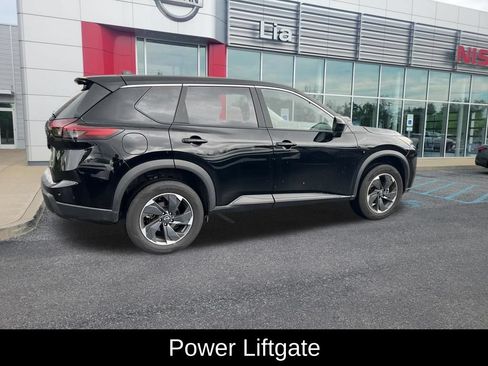 Certified 2026 Nissan Rogue SV AWD/4WD image 13