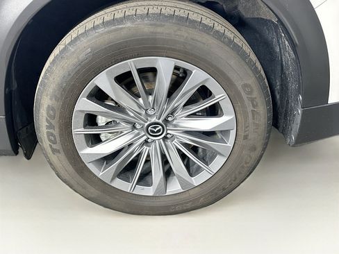 Used 2024 MAZDA CX-90 Plug-In Hybrid w/ Preferred AWD/4WD image 11