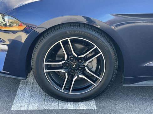 Used 2020 Ford Mustang Premium image 9