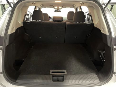 Used 2024 Nissan Rogue S image 36