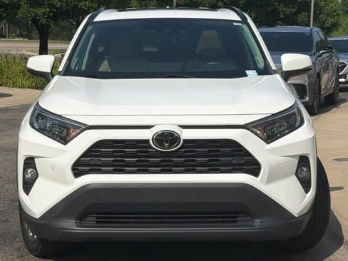 Used 2020 Toyota RAV4 XLE Premium AWD/4WD image 2