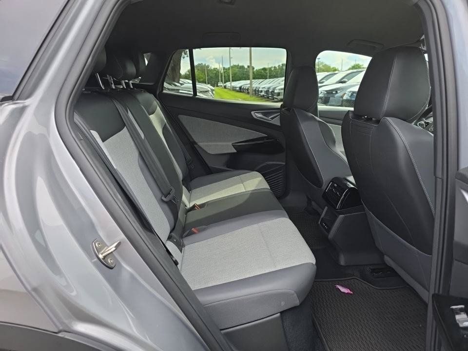 Used 2025 Volkswagen ID.4 Pro AWD/4WD image 9