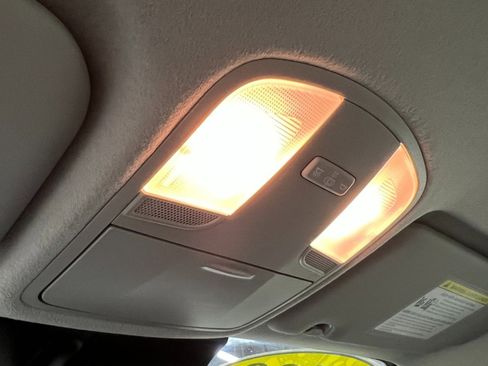 Used 2023 Kia Rio S w/ Technology Package image 31