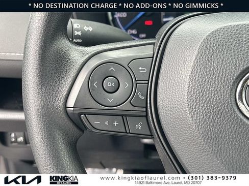 Used 2024 Toyota RAV4 XLE AWD/4WD image 9
