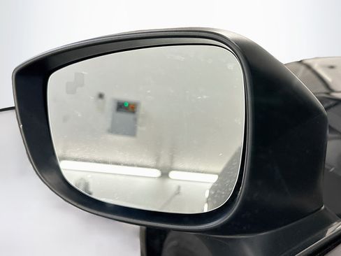 Used 2025 MAZDA CX-5 AWD 2.5 S w/ Preferred Package image 16