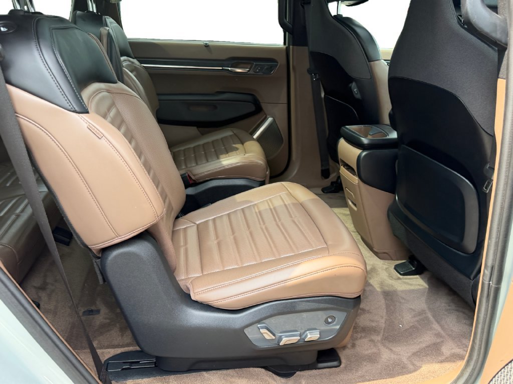 Certified 2024 Kia EV9 Land AWD/4WD image 9