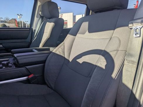 Used 2022 Toyota Tundra SR5 w/ SR5 Convenience Package image 14