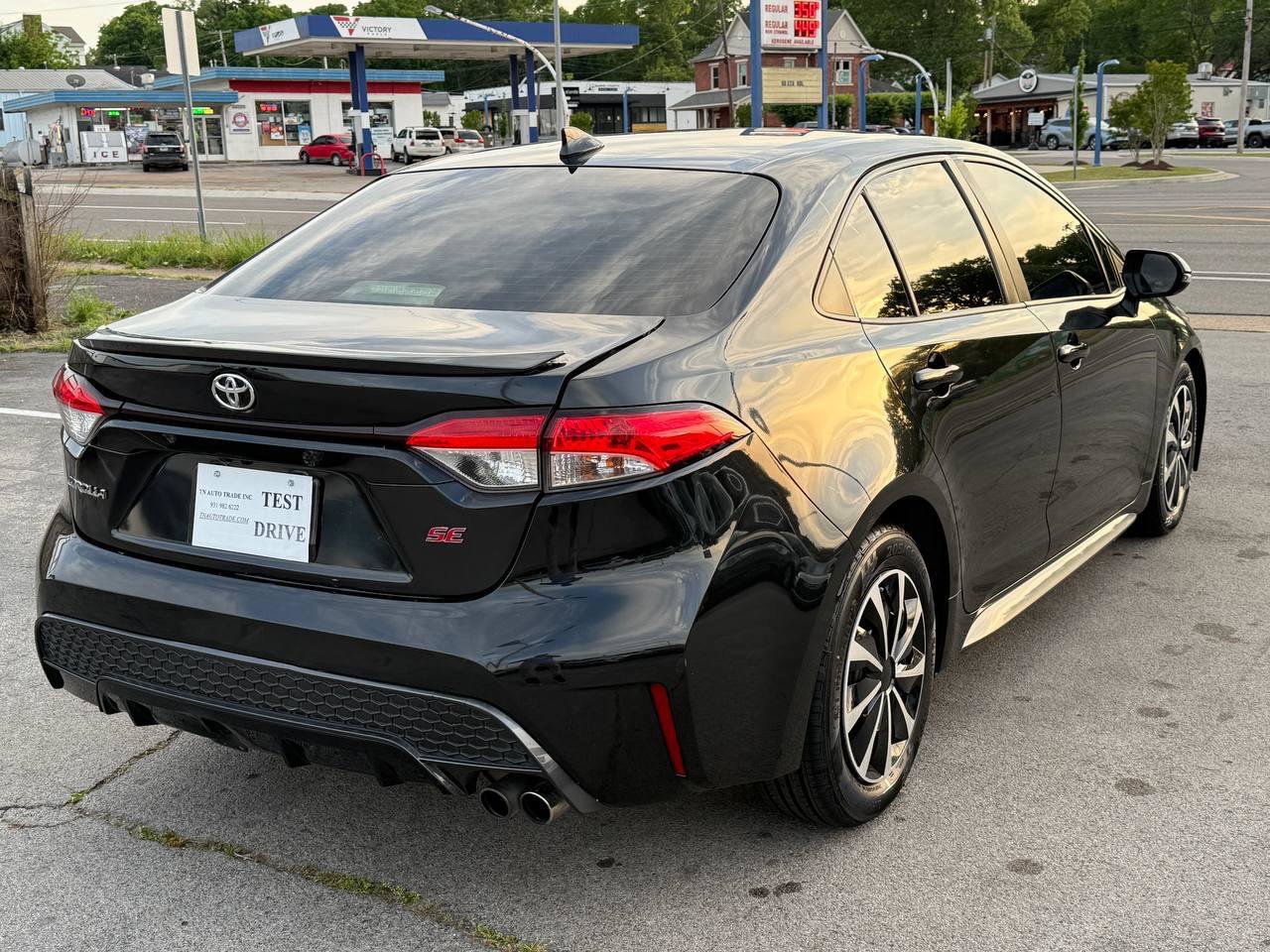 Used 2021 Toyota Corolla SE FWD image 12