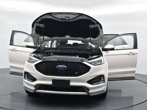 Used 2019 Ford Edge ST w/ Equipment Group 401A AWD/4WD image 37