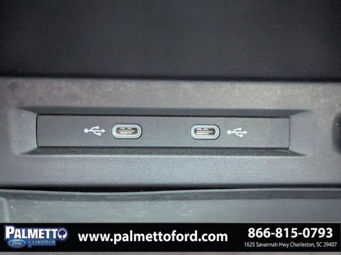 Used 2022 Volkswagen Tiguan SE R-Line image 24