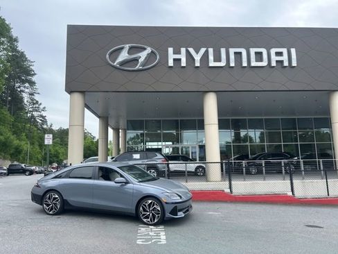 Used 2024 Hyundai Ioniq 6 SEL AWD/4WD image 1