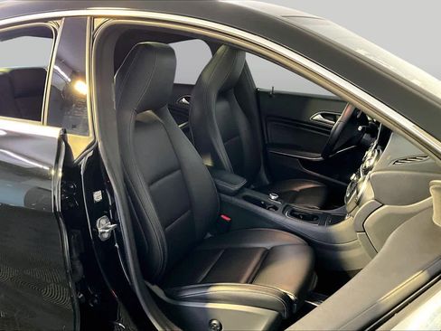 Used 2019 Mercedes-Benz CLA 250 4MATIC image 8