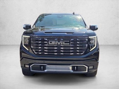 Used 2023 GMC Sierra 1500 Denali Ultimate image 2