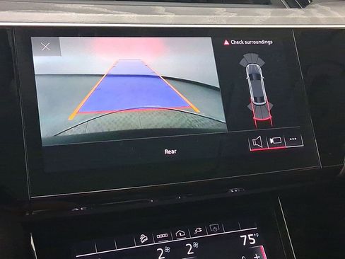 Used 2022 Audi e-tron Premium image 22