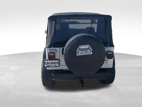 Used 2003 Jeep Wrangler X AWD/4WD image 4
