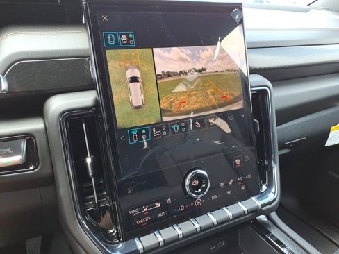 New 2026 GMC Yukon AT4 w/ AT4 Premium Plus Package AWD/4WD image 23