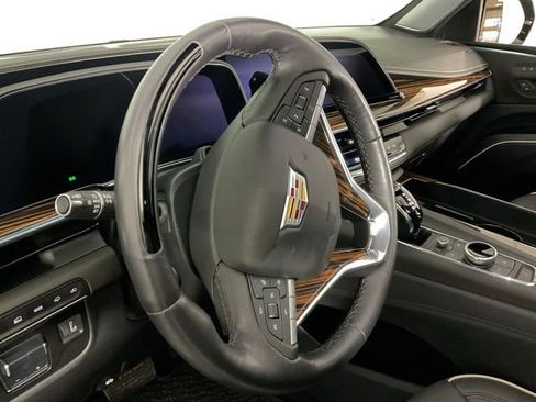 Certified 2023 Cadillac Escalade Premium Luxury w/ Performance Package image 19