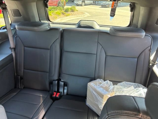 New 2026 Chevrolet Tahoe High Country AWD/4WD image 16