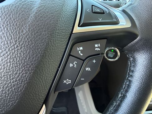 Used 2020 Ford Edge Titanium w/ Equipment Group 301A AWD/4WD image 21