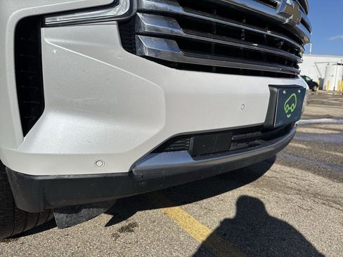 Certified 2023 Chevrolet Suburban High Country image 7
