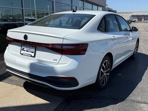 New 2026 Volkswagen Jetta SE FWD image 3