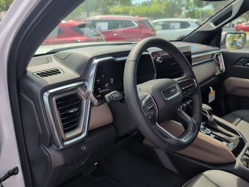New 2026 GMC Canyon Denali AWD/4WD image 9