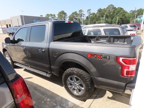 Used 2019 Ford F150 XLT w/ Equipment Group 302A Luxury AWD/4WD image 12