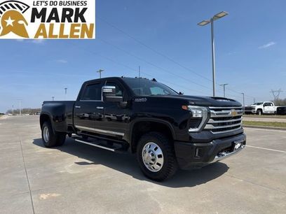 Used 2024 Chevrolet Silverado 3500 High Country w/ LPO, Dark Essentials Package