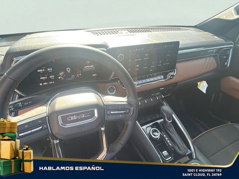 Certified 2025 GMC Canyon AT4 image 17