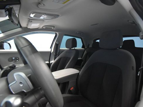 Used 2022 Hyundai Ioniq 5 SE image 24