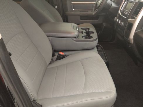 Used 2019 RAM 1500 Classic SLT image 21