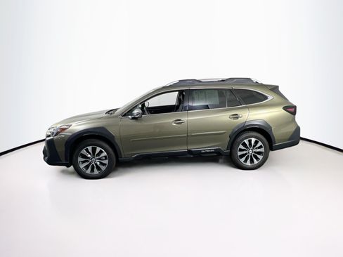 Used 2023 Subaru Outback Touring AWD/4WD image 8