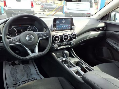 Used 2023 Nissan Sentra SV image 7