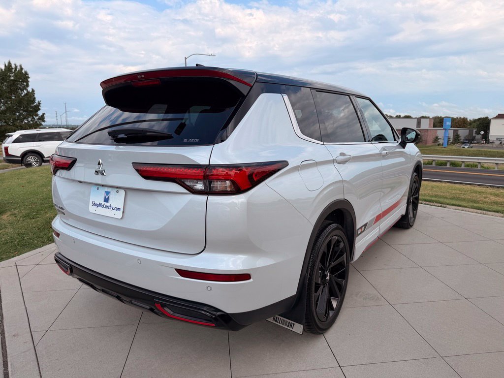 Used 2023 Mitsubishi Outlander Ralliart AWD/4WD image 9